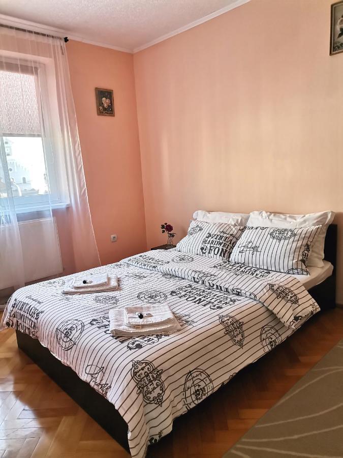Apartament Giulia Apartment Fagaras Exterior photo